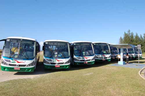 Transporte Escolar - Prefeitura da Ilha adquiriu oito ônibus com Sistema Angel